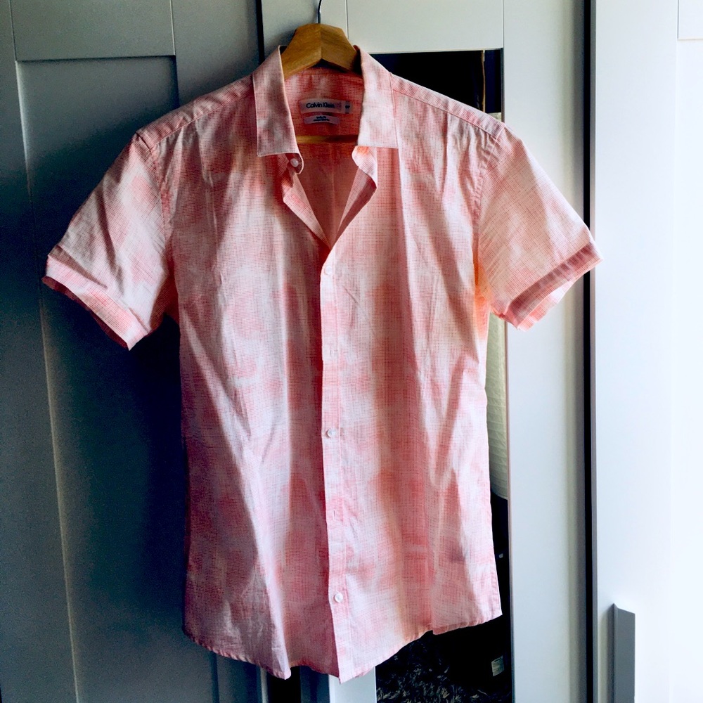 Calvin Klein button up short sleeve shirt